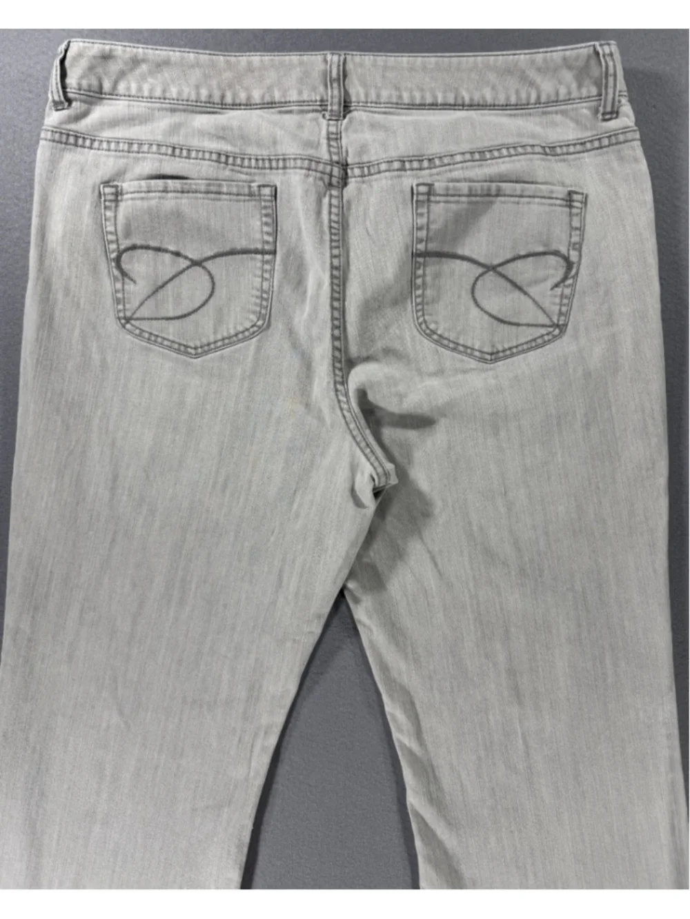 Chico's Platinum Women's Light Gray Denim Pants Size 3.5 Regular